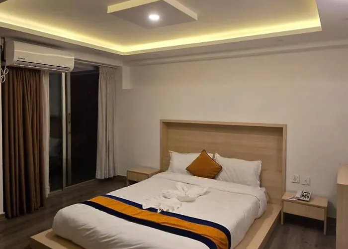 Royal Hotel